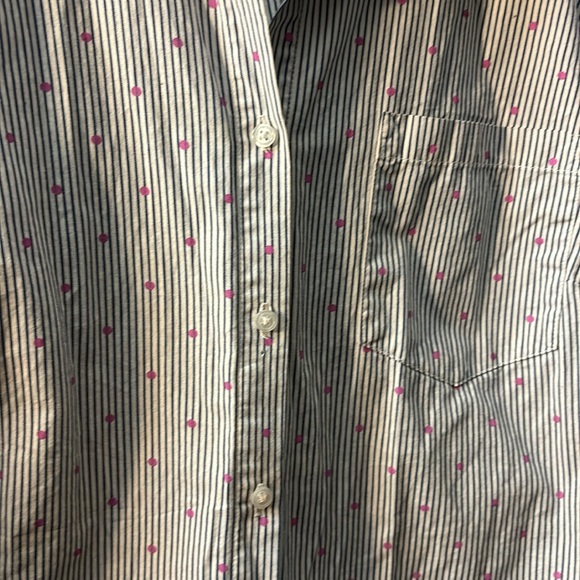 Button down long sleeve shirt - Picture 2 of 2